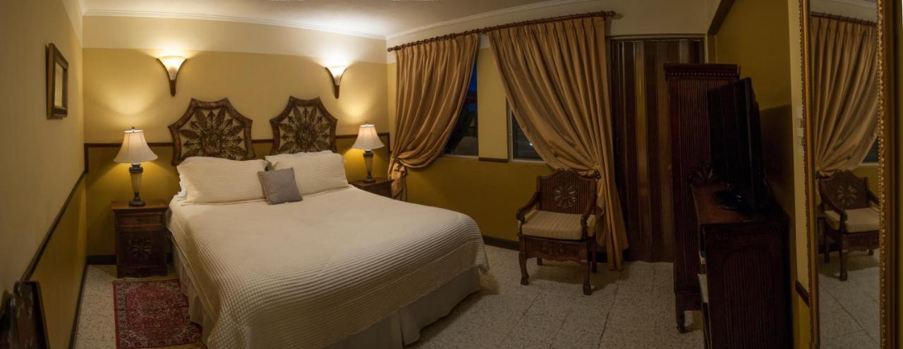 Deluxe King Room,728084965:JPEG