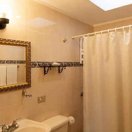 Hostal Villa Toscana-3